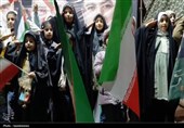 اجرای «سلام فرمانده» توسط خردسالان در سنندج/صحنه‌ای که ماندگار شد+فیلم
