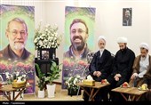 دیدار آیت‌الله اعرافی با خانواده شهید لاریجانی+ عکس