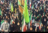 پرچم رضوی بر فراز کهگیلویه؛ باران و اشک شوق مردم