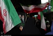 پلاکاردها سخن می‌گویند