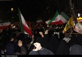 پلاکاردها سخن می‌گویند