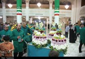 گل‌آرایی ضریح اخت‌الرضا(س)