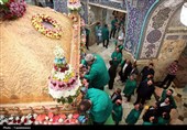 گل‌آرایی ضریح اخت‌الرضا(س)
