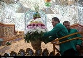 گل‌آرایی ضریح اخت‌الرضا(س)