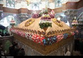 گل‌آرایی ضریح اخت‌الرضا(س)