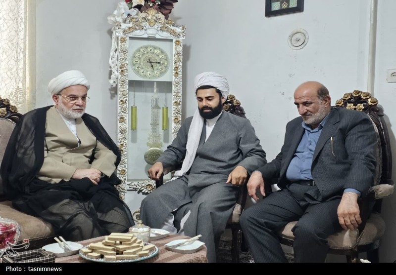 اخبار سنندج , اخبار استان کردستان , رئیس دفتر مقام معظم رهبری , پایگاه اطلاع‌رسانی دفتر مقام معظم رهبری , رهبر انقلاب , 