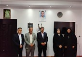 دیدار مسئولان بوشهر با خانواده شهید احمد قاسمی