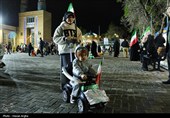 حضور  کودکان در اجتماع حمایت از رهبری و نیروهای مسلح - زنجان