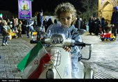 حضور  کودکان در اجتماع حمایت از رهبری و نیروهای مسلح - زنجان