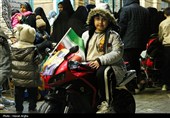 حضور  کودکان در اجتماع حمایت از رهبری و نیروهای مسلح - زنجان