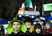 حضور  کودکان در اجتماع حمایت از رهبری و نیروهای مسلح - زنجان