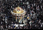 تعویض پرچم حرم مطهر رضوی