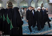تعویض پرچم حرم مطهر رضوی
