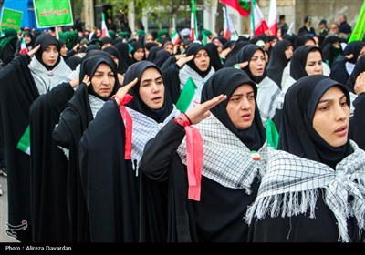 Strong Public Participation at Mass Rallies in Iran to Mark Birth Anniversity of Imam Reza (AS)