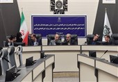 فارس از کمبود صنایع بزرگ رنج می‌برد