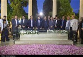 جشنواره گل و گلاب میمند - آرامگاه حافظیه