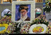Святыня Имама Резы утопает в цветах