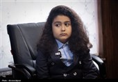 تقدیم «میناب نواسی» به آیت‌الله عاملی؛ نغمه‌ای خردسالانه در تکریم شهدای کودک میناب