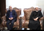 دیدار استاندار اردبیل و نایب رئیس مجلس با خانواده دو شهید والامقام در اردبیل