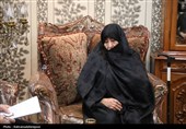 دیدار استاندار اردبیل و نایب رئیس مجلس با خانواده دو شهید والامقام در اردبیل