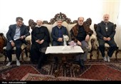 دیدار استاندار اردبیل و نایب رئیس مجلس با خانواده دو شهید والامقام در اردبیل