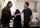 دیدار استاندار اردبیل و نایب رئیس مجلس با خانواده دو شهید والامقام در اردبیل