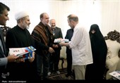 دیدار استاندار اردبیل و نایب رئیس مجلس با خانواده دو شهید والامقام در اردبیل