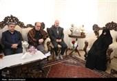 دیدار استاندار اردبیل و نایب رئیس مجلس با خانواده دو شهید والامقام در اردبیل