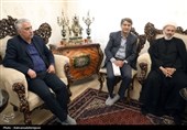دیدار استاندار اردبیل و نایب رئیس مجلس با خانواده دو شهید والامقام در اردبیل