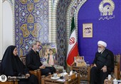 خون کودکان میناب سیلی سخت به مستکبران عالم خواهد زد