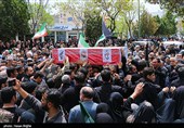 آیین تشییع پیکر شهدای گردان تخریب در زنجان