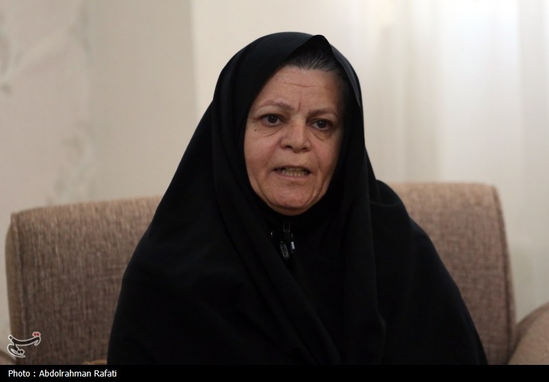 دیدار اعضای دفتر خبرگزاری تسنیم همدان با خانواده شهید وحید لطفی