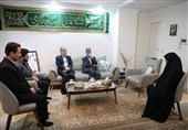 دیدار وزیرعلوم با خانواده استاد شهید دانشگاه علم و صنعت