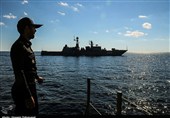 Iranian Navy Blocks Entry of Hostile Destroyers into Hormuz Strait