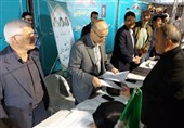 آشتی خانواده 5 نفره در موکب رضوی بیرجند با حضور استاندار و مسئولان