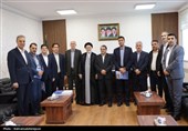 معلمان با رویکردی فراجناحی به ایفای نقش بپردازند