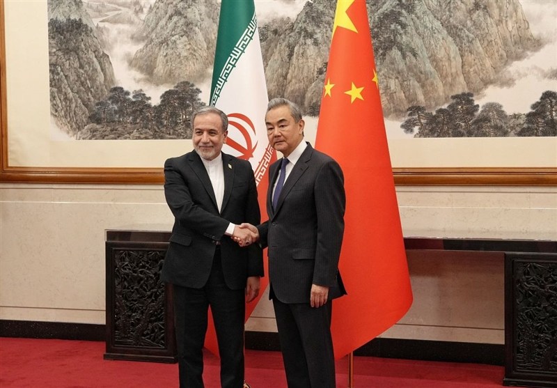 Top Iranian, Chinese Diplomats Hold Talks in Beijing
