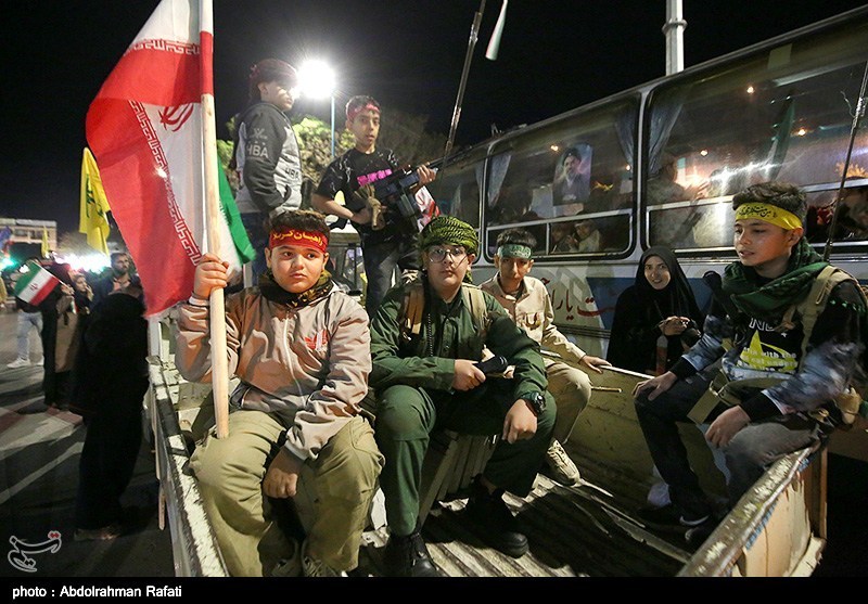 کاروان نمادین اعزام به جبهه در همدان