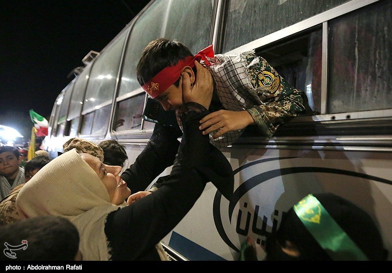 کاروان نمادین اعزام به جبهه در همدان