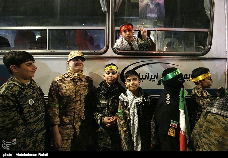 کاروان نمادین اعزام به جبهه در همدان