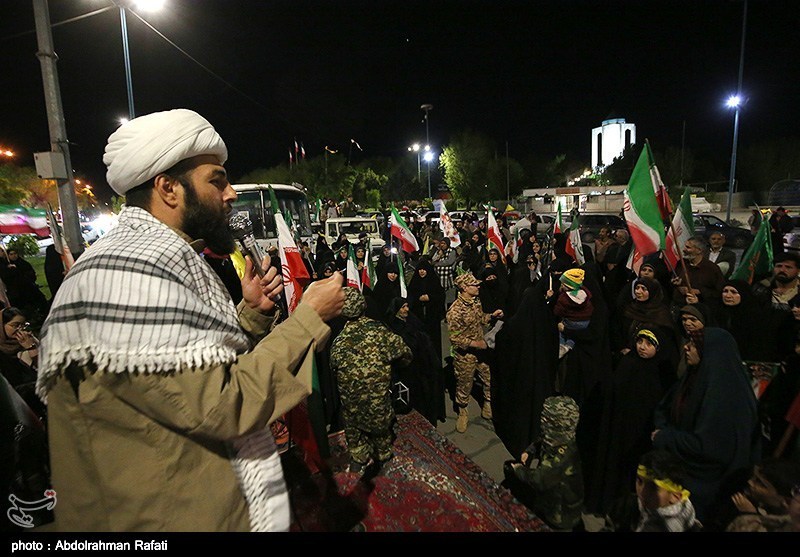 کاروان نمادین اعزام به جبهه در همدان