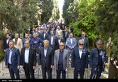 آیین رونمای از سردیس مشاهیر در باغ ارم شیراز