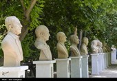 آیین رونمای از سردیس مشاهیر در باغ ارم شیراز