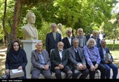 آیین رونمای از سردیس مشاهیر در باغ ارم شیراز