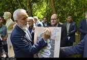 آیین رونمای از سردیس مشاهیر در باغ ارم شیراز