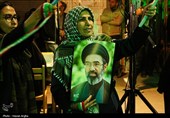 تمثال رهبر معظم انقلاب در دستان زنجانی ها