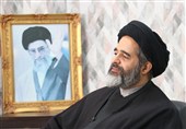 همراهی فقاهت و سیاست؛ دستاورد عصر انقلاب اسلامی