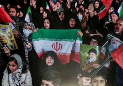 تداوم حضور حماسی مردم لردگان در هفتادمین شب