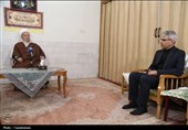 آیت‌الله مکارم‌شیرازی: عربستان جنگ را با فریضه حج ارتباط ندهد