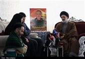 دیدار نماینده ولی فقیه در بنیاد شهید با خانواده شهید جنگ رمضان «محمد رشیدی فرهاد»